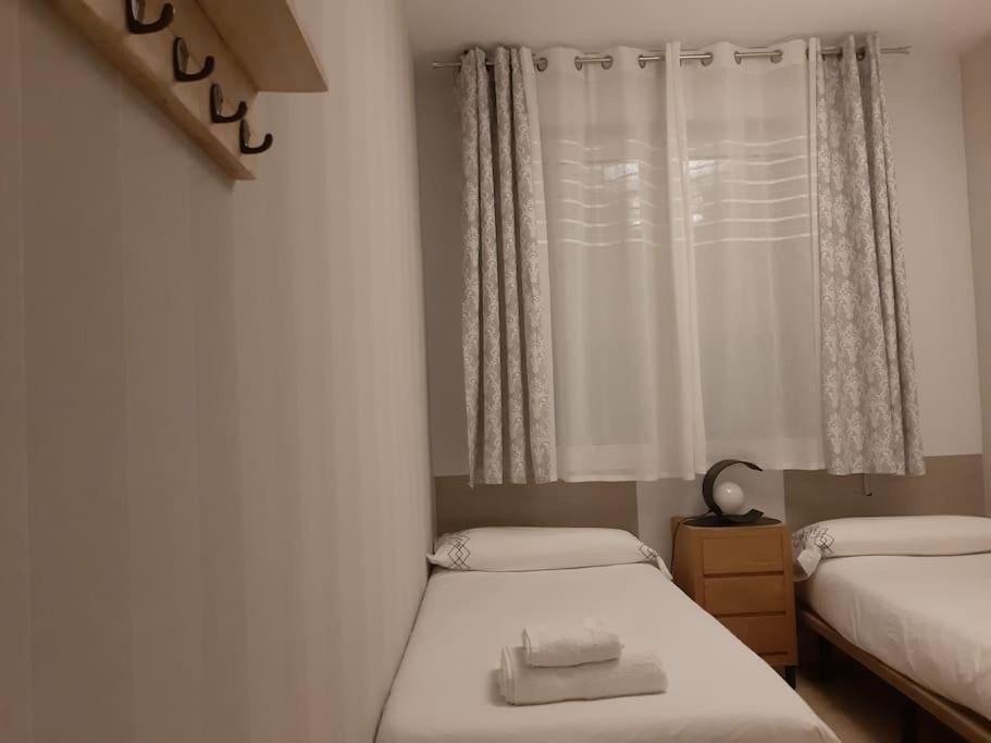 Ferienwohnung Nuevo-Luminoso Y Moderno. Parking Gratis!! Sevilla Exterior foto
